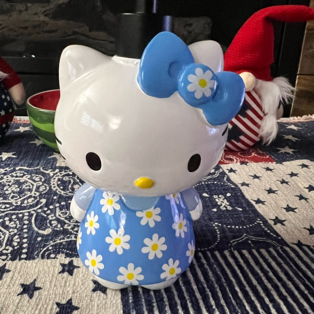 Hello kitty  soap/ lotion dispenser